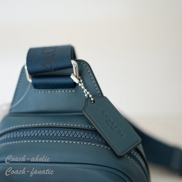 NWT Coach CX071 Leather Racer Sling Pack in Dark Denim - Picture 3 of 8